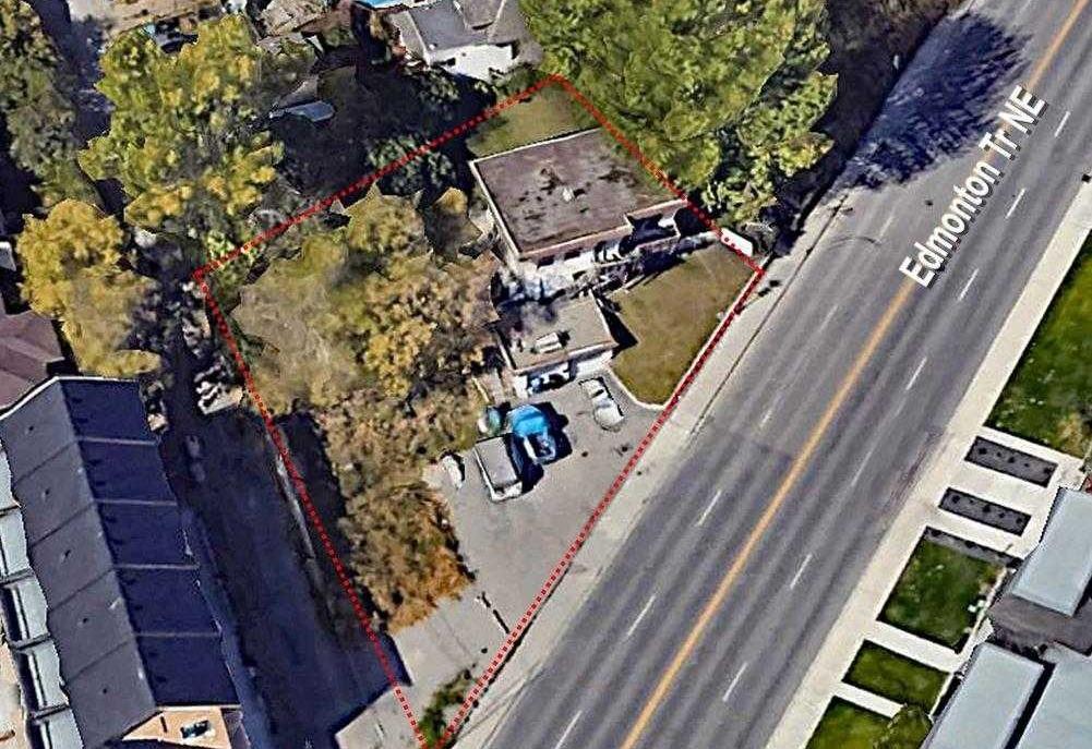 411 Edmonton Trail NE, Calgary, Alberta, T2E 3S5