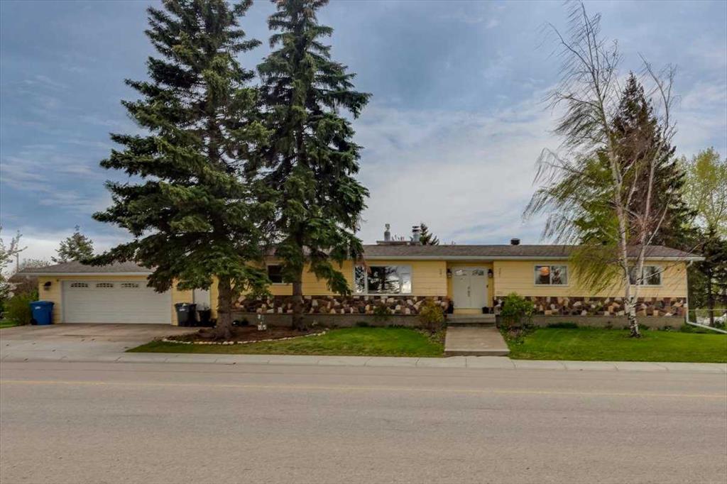 1203 Gough Road, Carstairs, Alberta, T0M 0N0