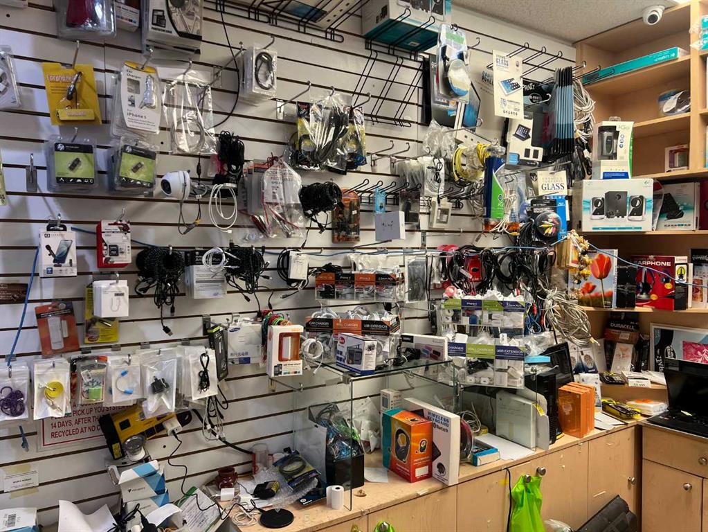 2640 52 Street NE, Calgary, Alberta, T1Y3R6