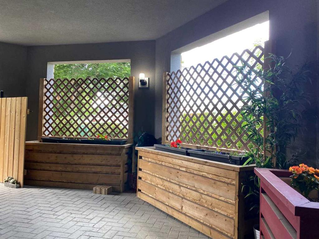 273250 Township Road 250 Road E, Rural Rocky View County, Alberta, T1Z 0Y5