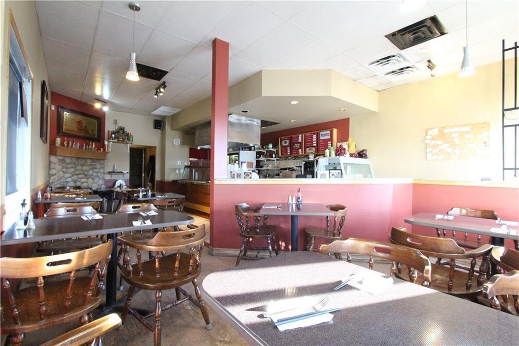 123 cochrane Avenue W, Cochrane, Alberta, T4C 1X3