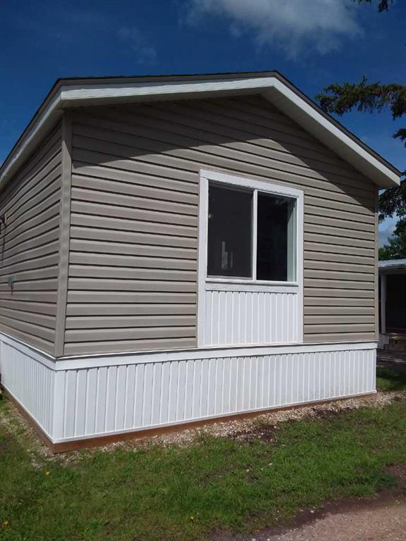 #4 6220 17 Avenue SE, Calgary, Alberta, T2A 0W6