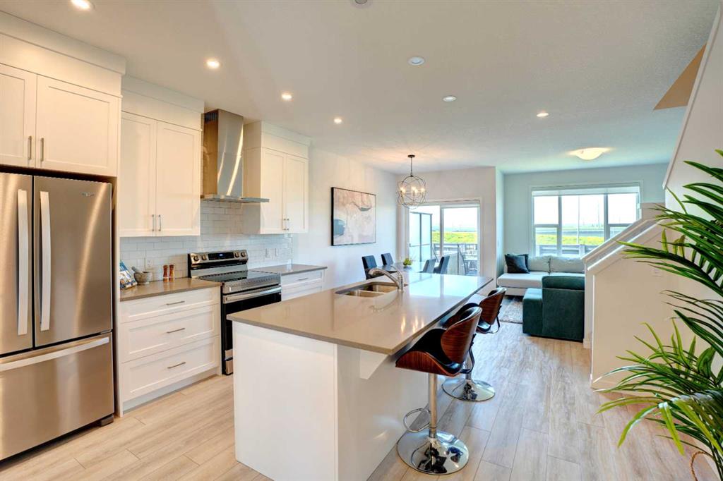 876 Seton Circle SE, Calgary, Alberta, T3M 3B5