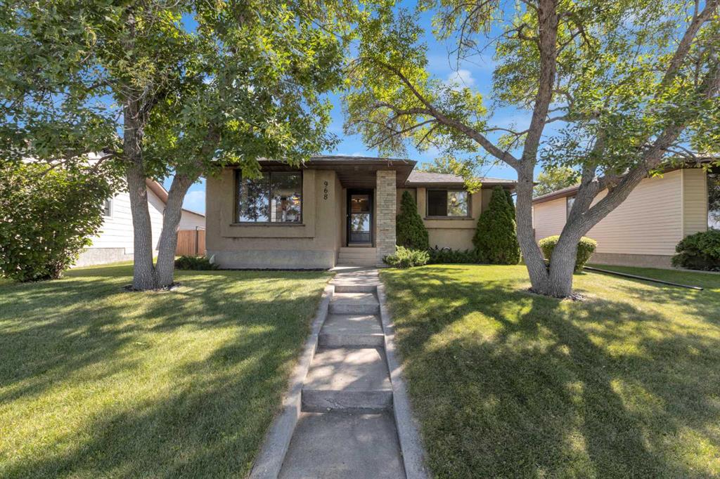 968 Abbotsford Drive NE, Calgary, Alberta, T2A 5Y6