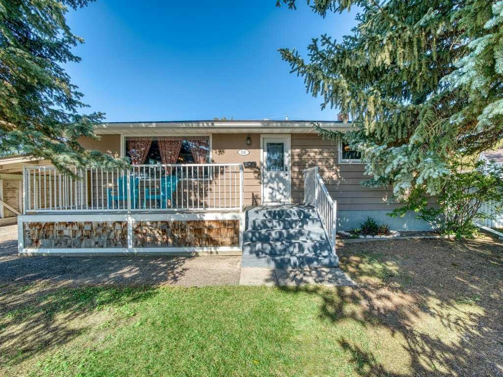 536 Thornhill Place NW, Calgary, Alberta, T2K 2S7