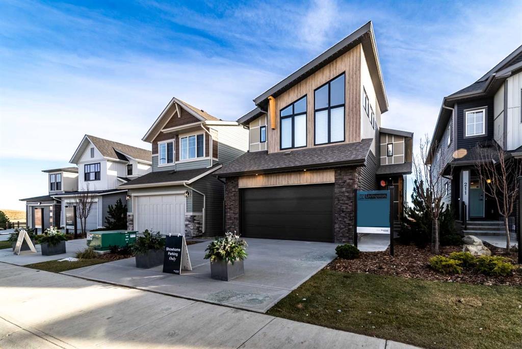 207 Lucas Common NW, Calgary, Alberta, T3P 2B3