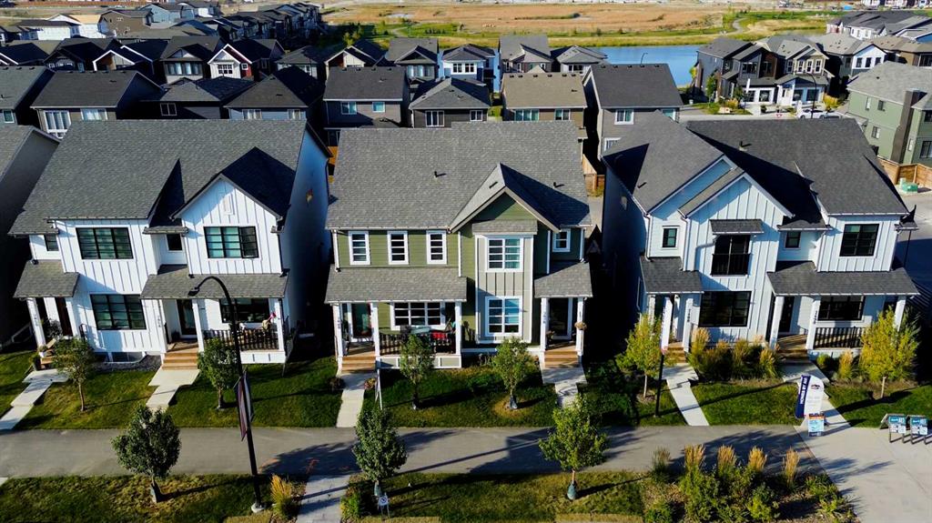 7468 202 Avenue SE, Calgary, Alberta, T3S 0E7