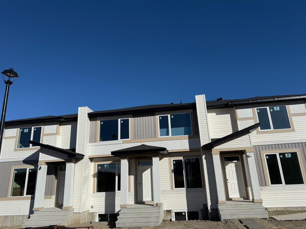 1995 1997 1999 McCaskill Drive, Crossfield, Alberta, T0M0C1