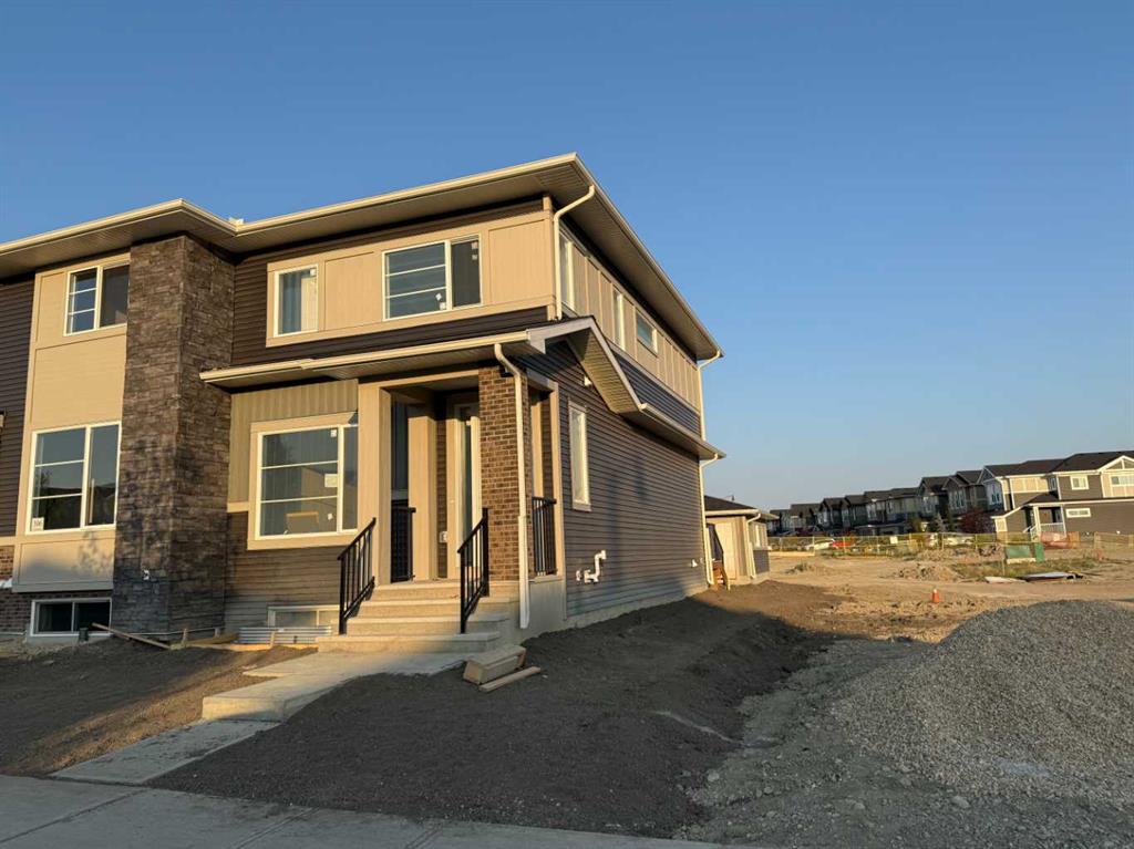 302 Sundown Road, Cochrane, Alberta, T4C 3H2