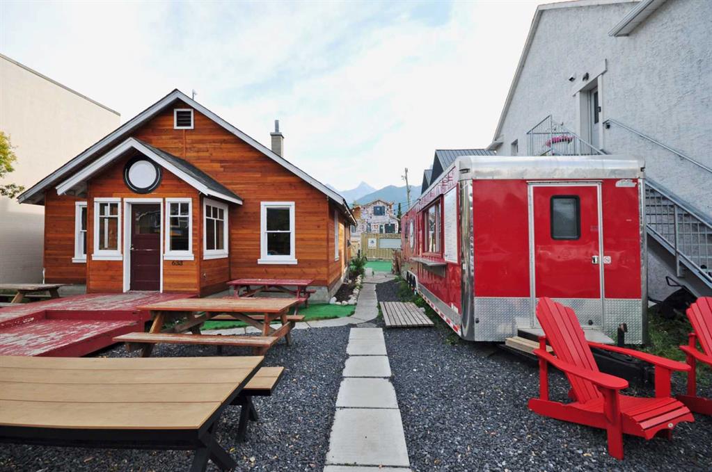 633 Main Street, Canmore, Alberta, T1W 2B1
