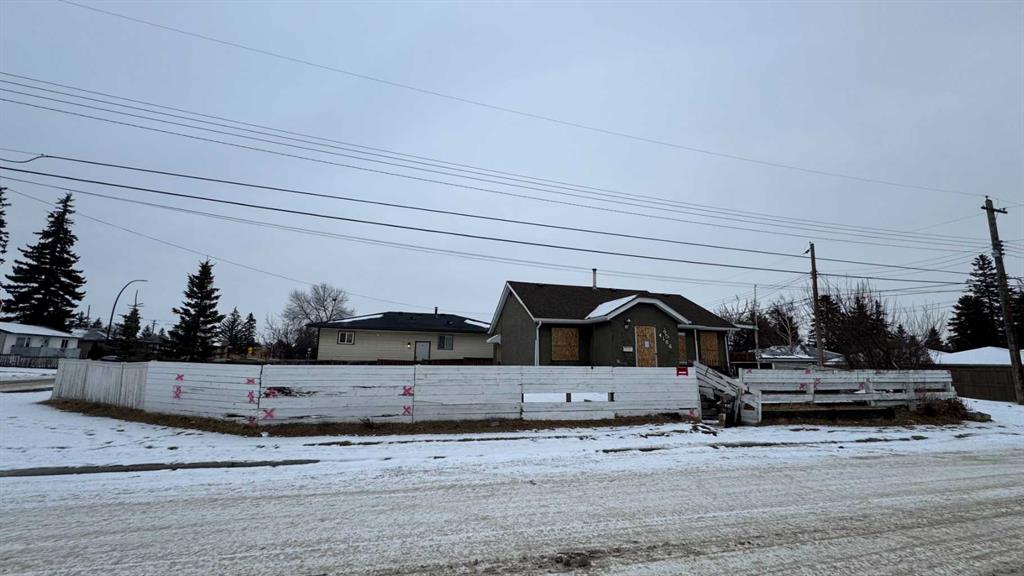 4106 10 Avenue SE, Calgary, Alberta, T2A0E1