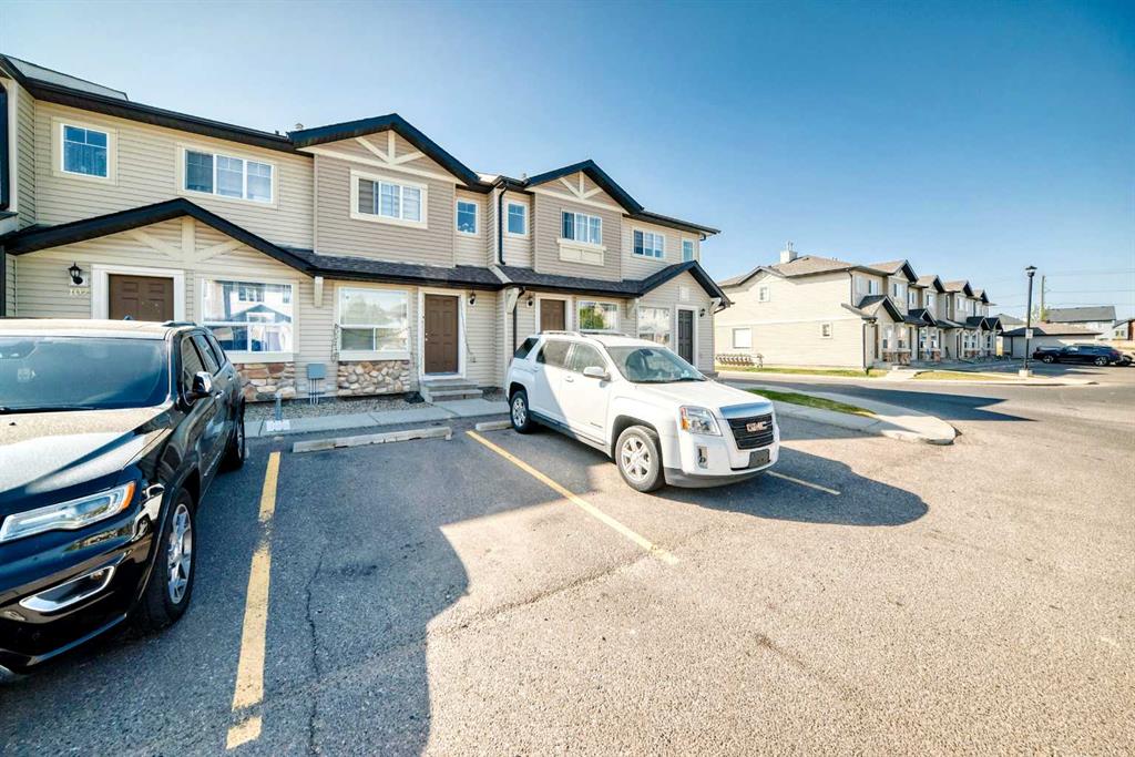 115 Saddlebrook Point NE, Calgary, Alberta, T3J 0K3