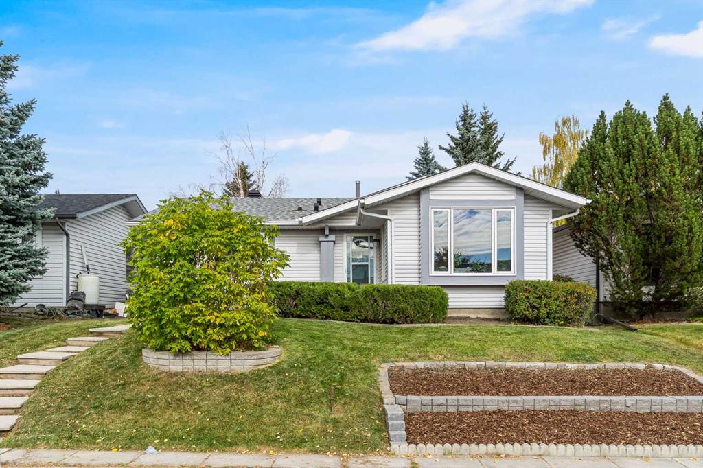 92 Woodford Drive SW, Calgary, Alberta, T2W 4C3