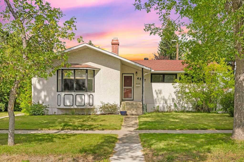 4207 Brisebois Drive NW, Calgary, Alberta, T2L 2G1
