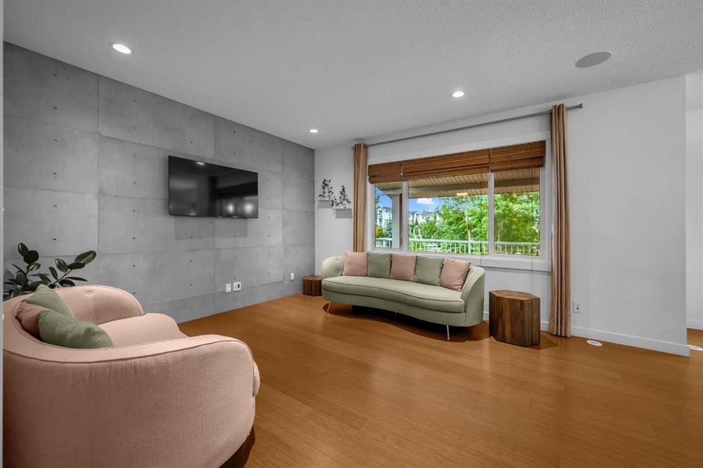 233 Cranarch Common SE, Calgary, Alberta, T3M1M3