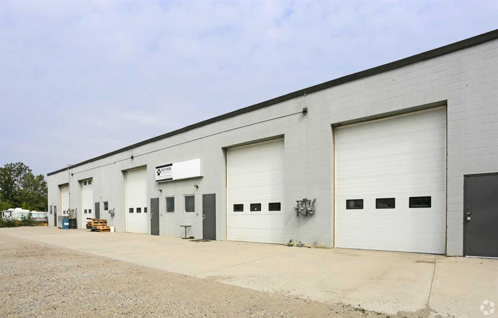 12416 Barlow Trail NE, Calgary, Alberta, T3N 2P8