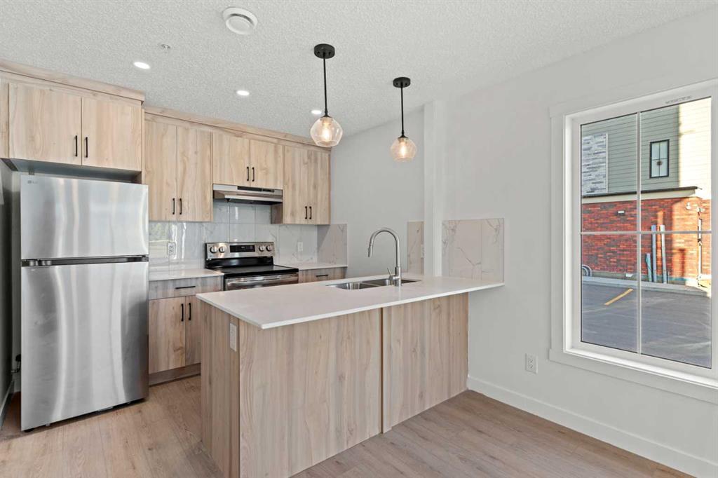 #109 156 Park Street, Cochrane, Alberta, T4C 2B8