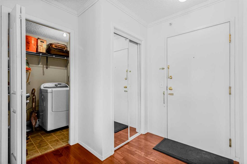 #308 3308 Valleyview Park SE, Calgary, Alberta, T2B 3R6