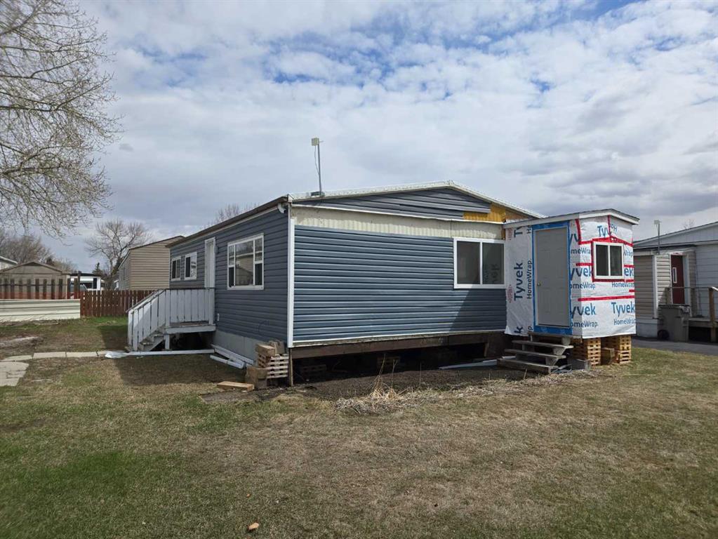 #203 6220 17 Avenue SE, Calgary, Alberta, T2A 0W6