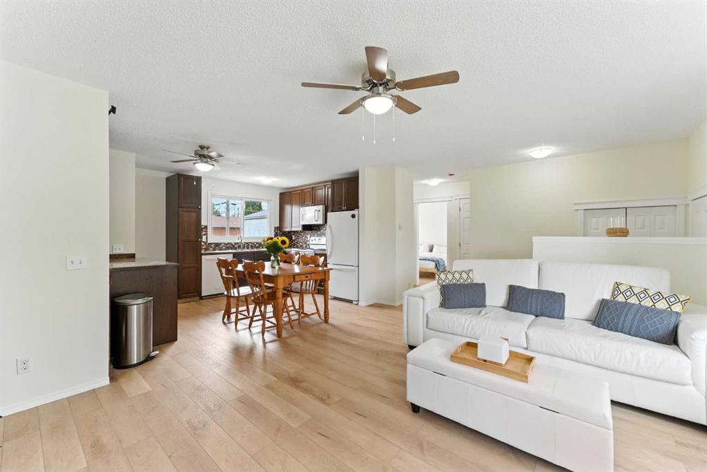 228 Penswood Way SE, Calgary, Alberta, T2A 4T3