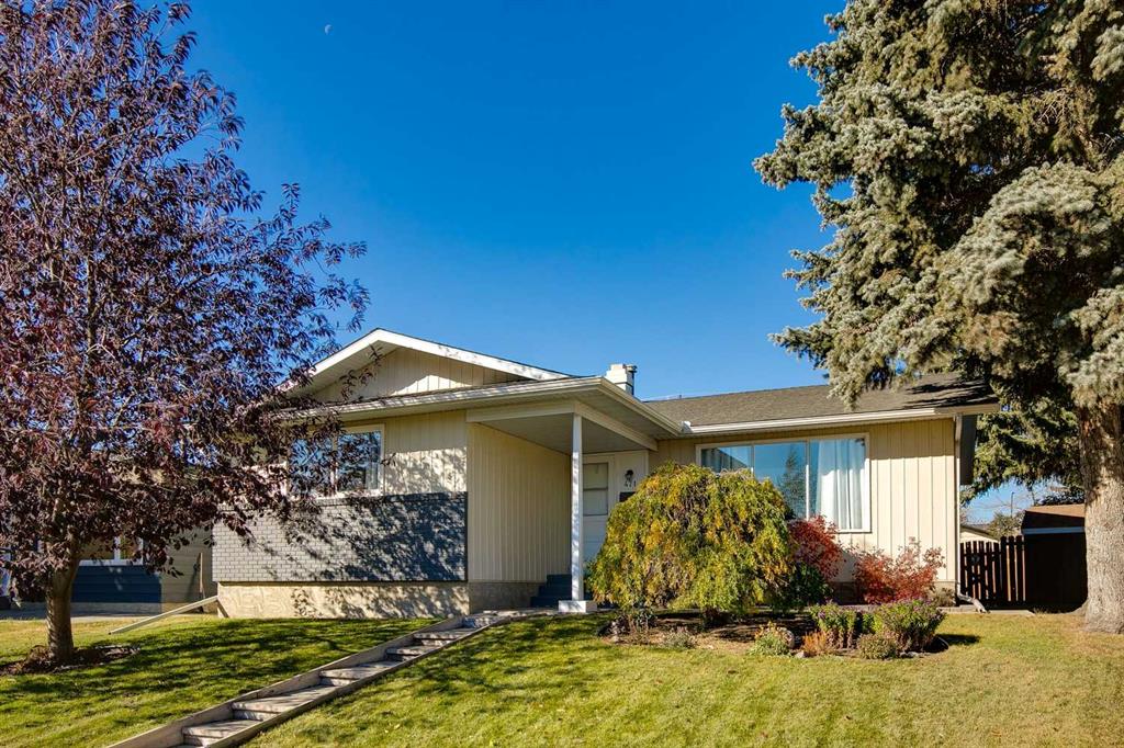 471 Queen Charlotte Road SE, Calgary, Alberta, T2J 5H8