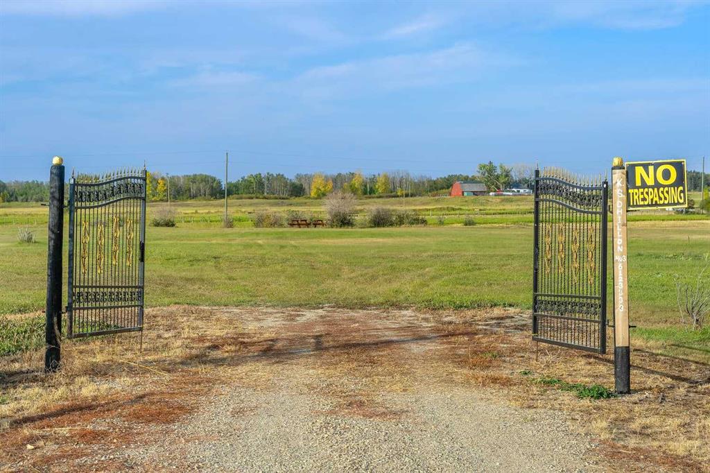 Range Road 285, Rural Rocky View County, Alberta, T4A 2S7