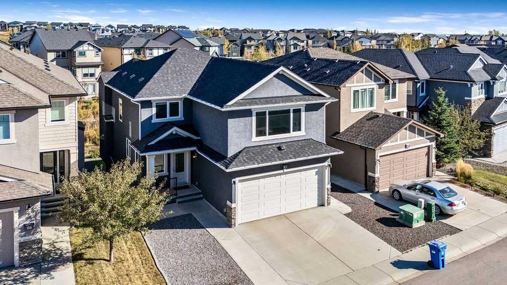 82 Panton View NW, Calgary, Alberta, T3K 0X8