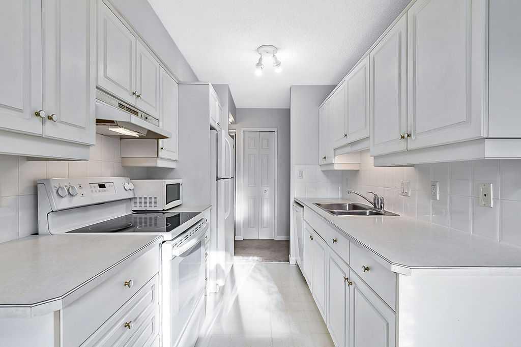 #5 366 94 Avenue SE, Calgary, Alberta, T2J 5P1