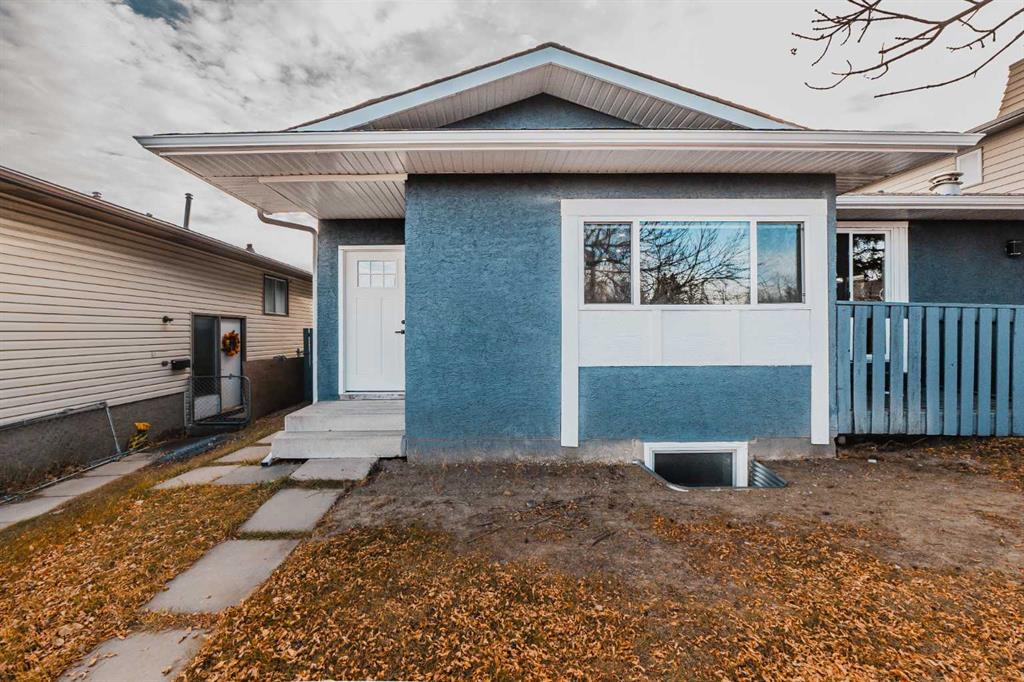 8428 Berkley Road NW, Calgary, Alberta, T3K 1B4