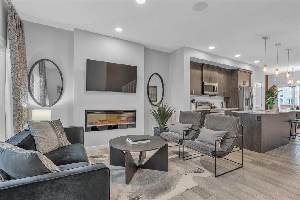 1121 Chinook Gate Bay SW, Airdrie, Alberta, T4B 5J1