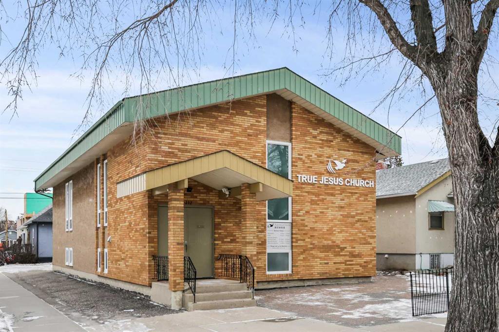 232 8A Street NE, Calgary, Alberta, T2E 4J1