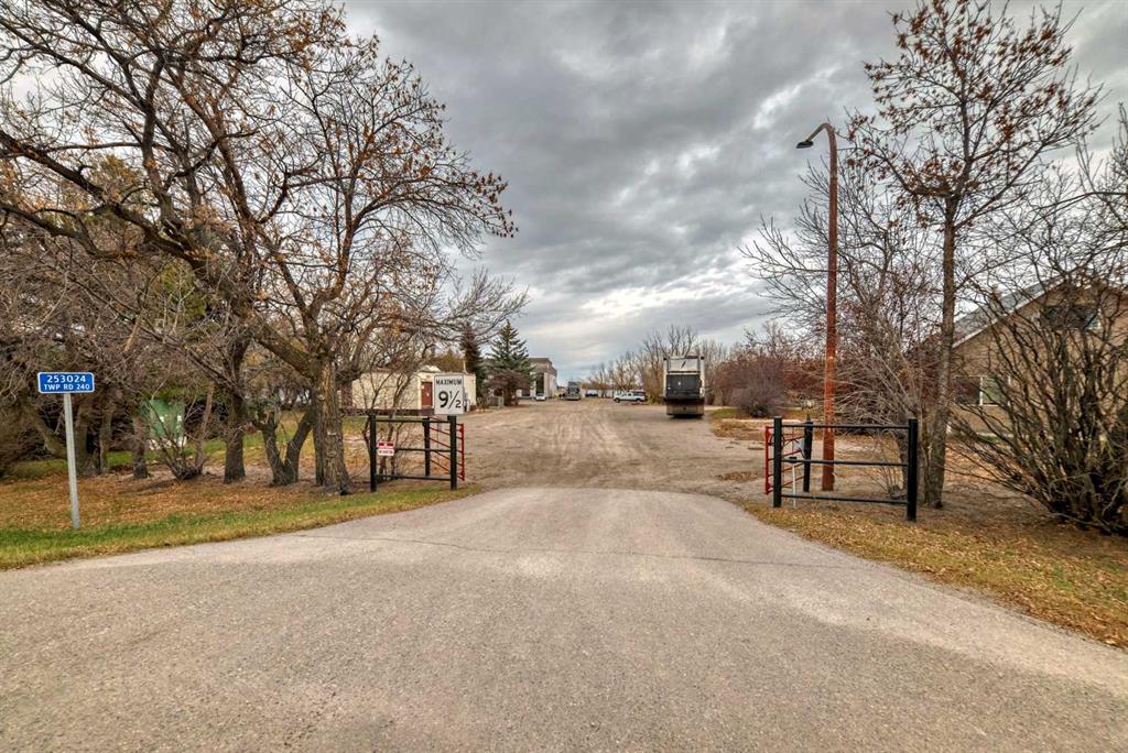 Township Road 240, Rural Wheatland County, Alberta, T1P 0R5