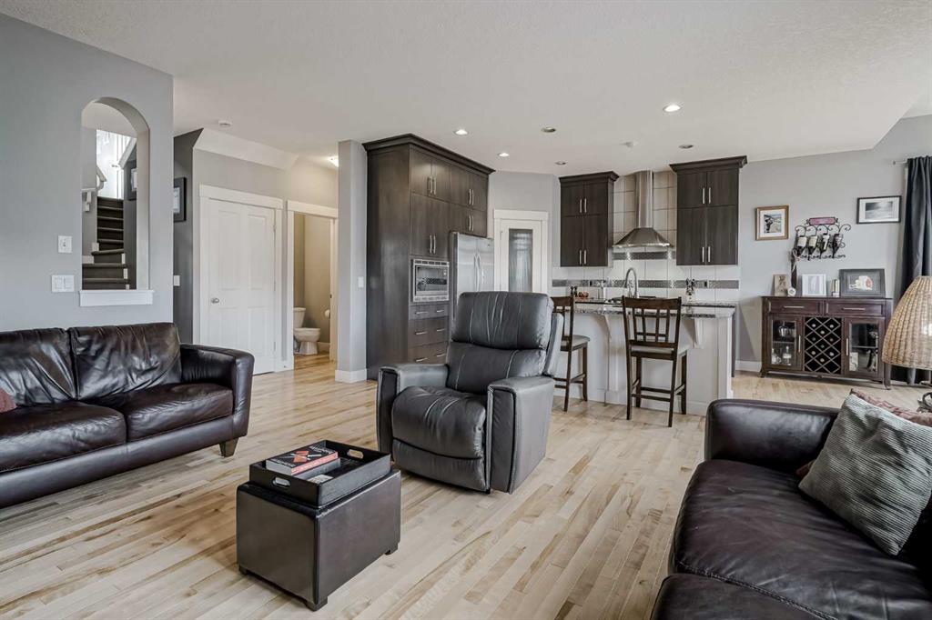 358 River Heights Drive, Cochrane, Alberta, T4C 0H8