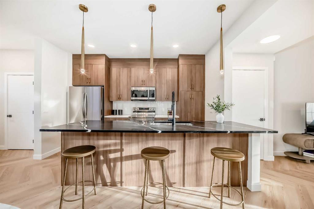 409 Clydesdale Avenue, Cochrane, Alberta, T4C 2Y6