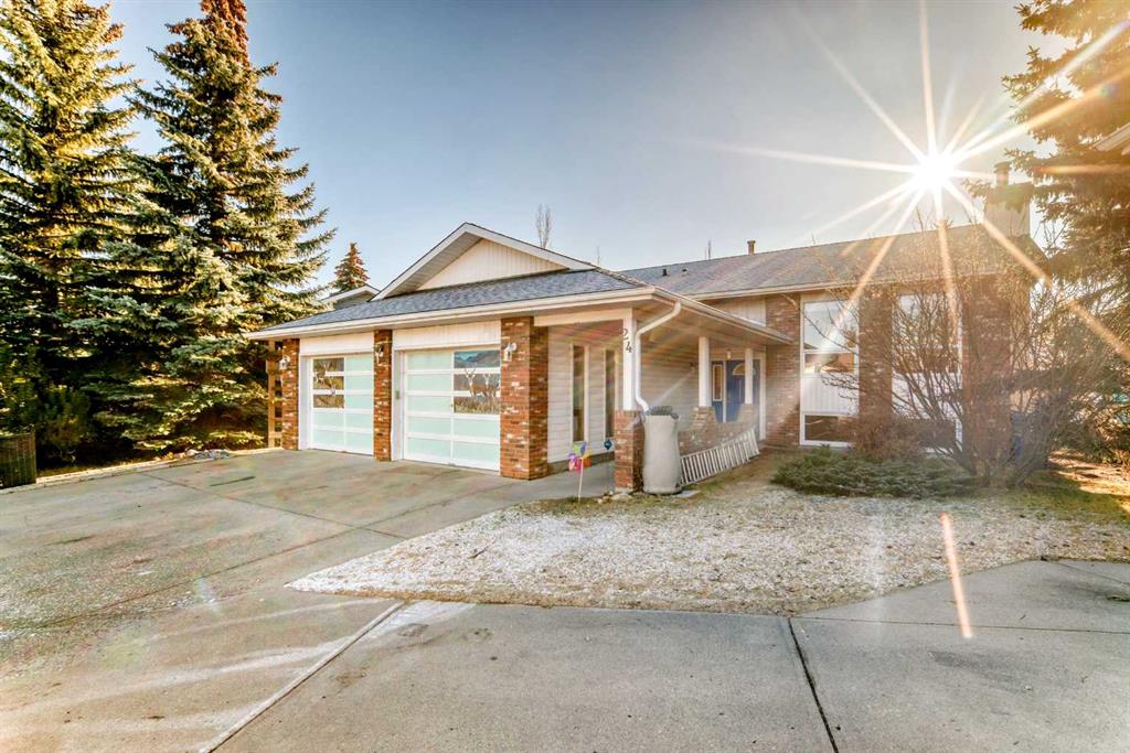 24 West Kerfoot Place, Cochrane, Alberta, T4C 1J4