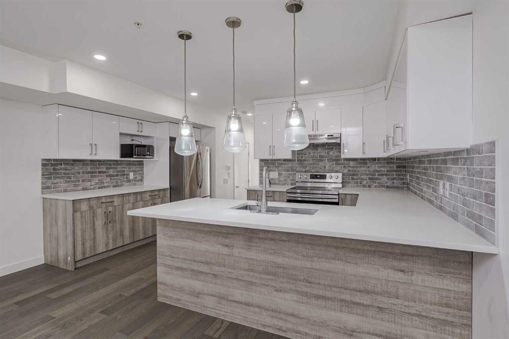 #109 1632 20 Avenue NW, Calgary, Alberta, T2M 1G8