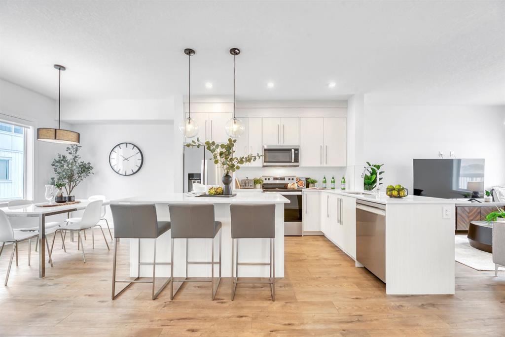 220 Creekstone Drive SW, Calgary, Alberta, T2X 5L1