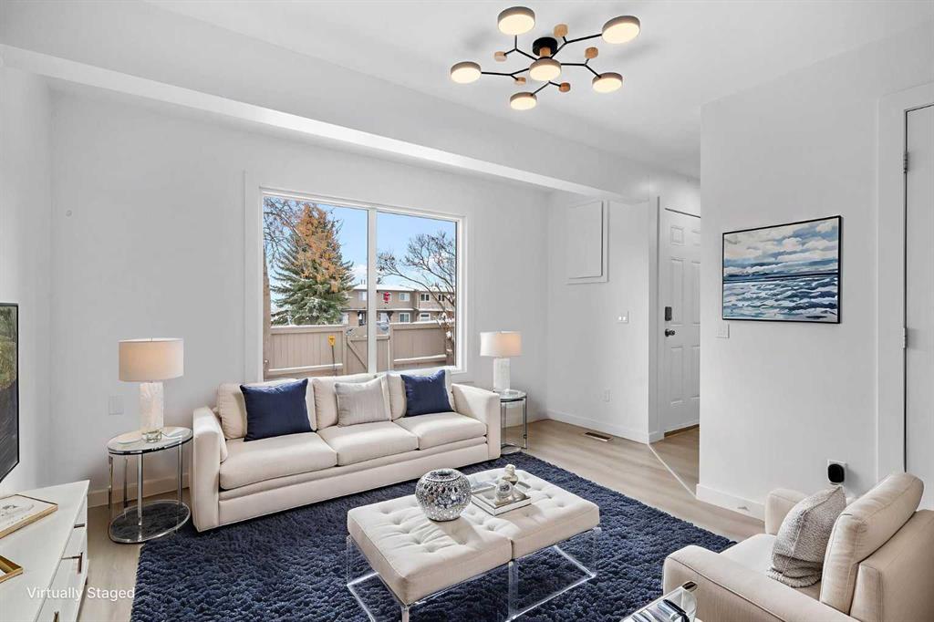 #10 1055 72 Avenue NW, Calgary, Alberta, T2K 5S4