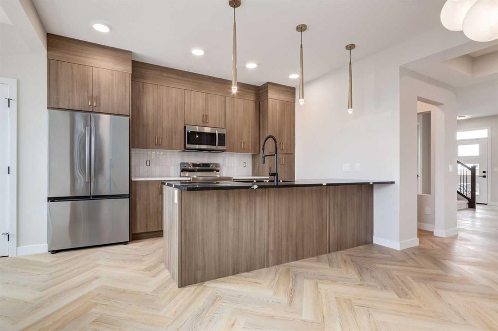 199 Tillotson Drive, Okotoks, Alberta, T1S 4Z5