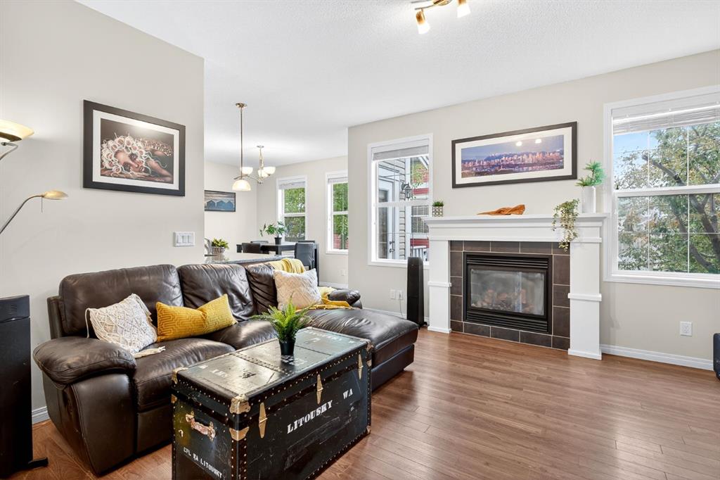 #2002 1001 8 Street NW, Airdrie, Alberta, T4B 0W3