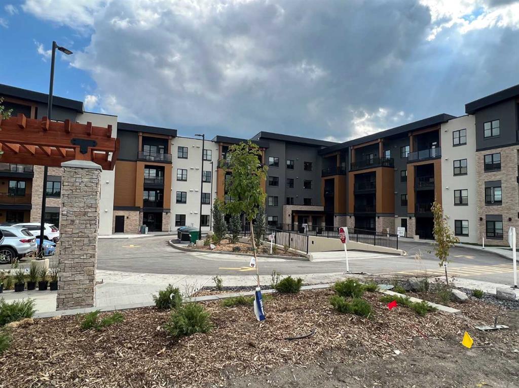 #110 8355 19 Avenue SW, Calgary, Alberta, T3H 6G3