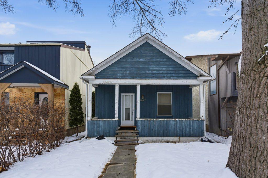 1517 19 Avenue NW, Calgary, Alberta, T2M 1A9