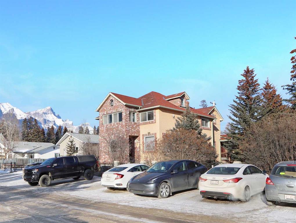 910 8th Street, Canmore, Alberta, T1W1R6