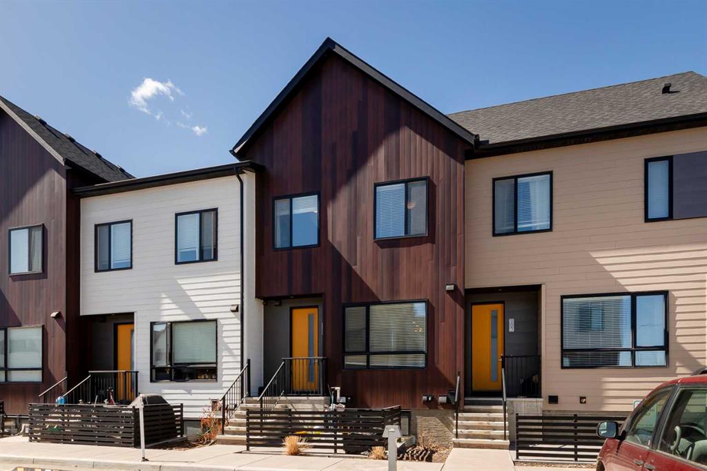 105 Redstone Crescent NE, Calgary, Alberta, T3N1M4