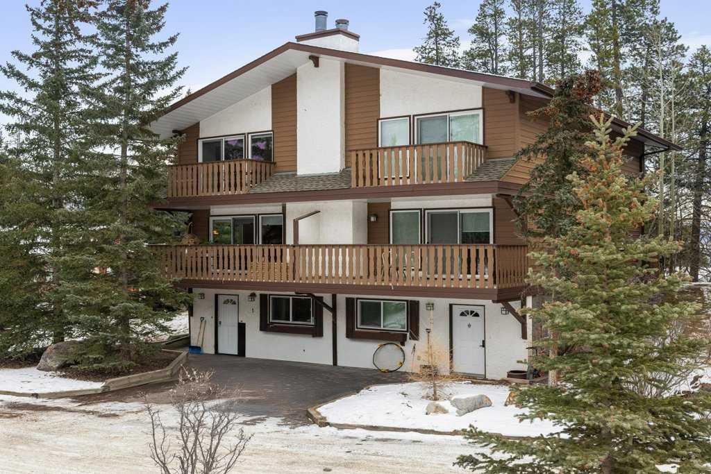#1 1061 Evergreen Circle, Canmore, Alberta, T1W 2R2