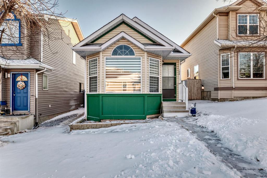 158 Somervale Close SW, Calgary, Alberta, T2Y 3L4