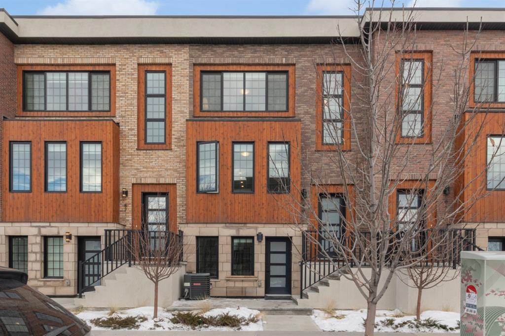 89 Greenbriar Place NW, Calgary, Alberta, T3B 6J1