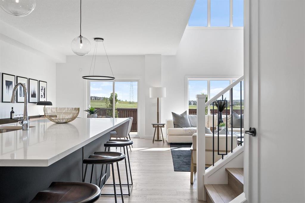 10 Westland Park SW, Calgary, Alberta, T3H 0W1