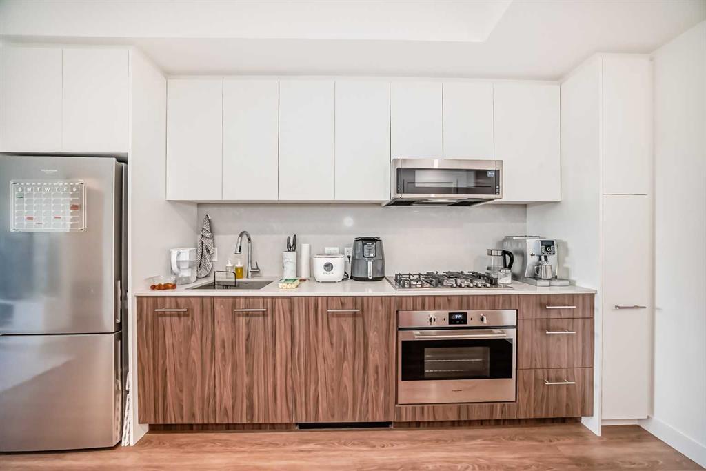 #1313 730 2, Calgary, Alberta, T2P 1R8