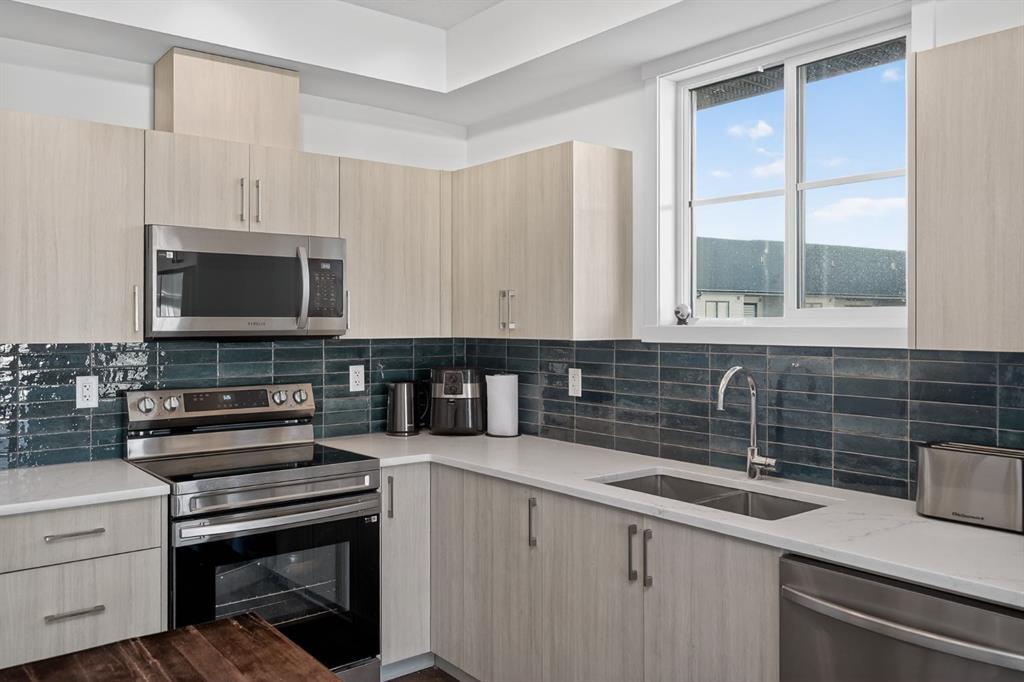 #2401 740 Legacy Village SE, Calgary, Alberta, T2X5L2